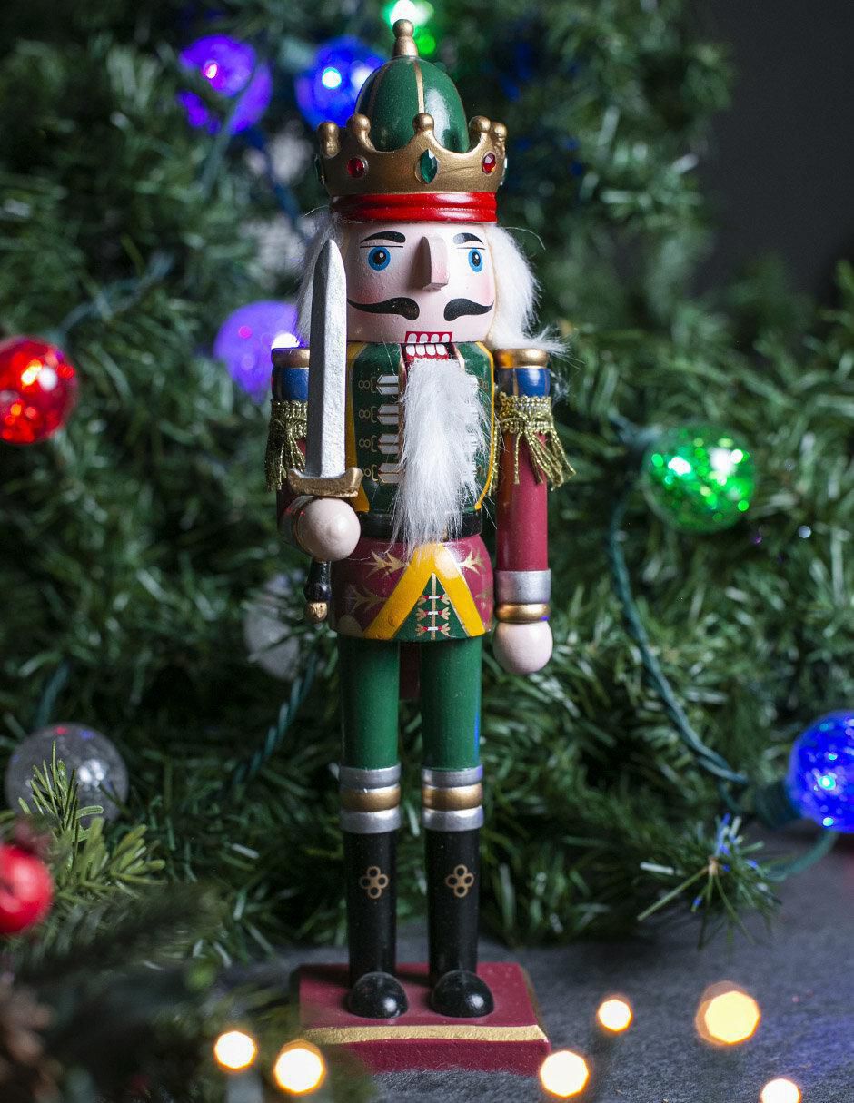Figura decorativa de cascanueces de madera
