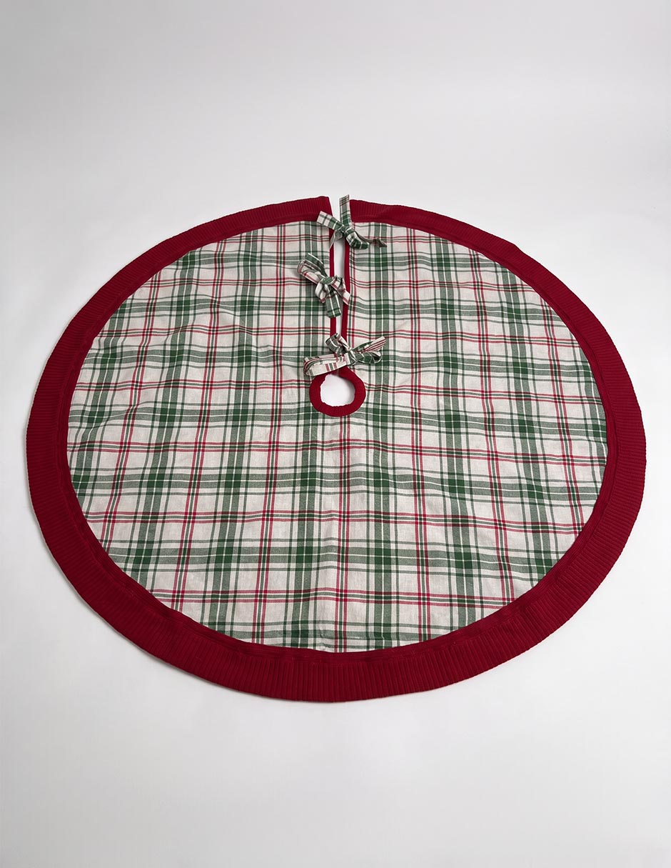 Pie de árbol estampado a cuadros