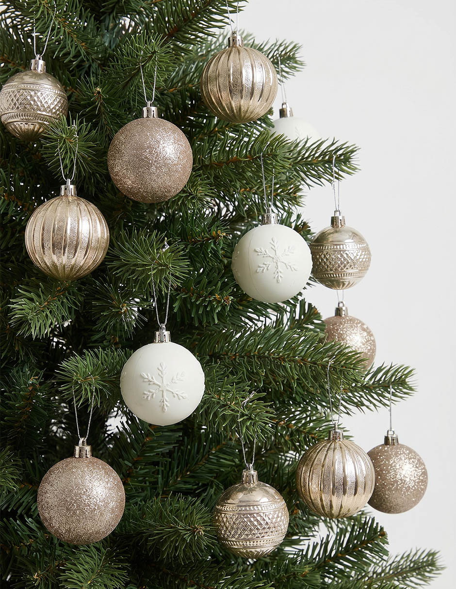 Set de esferas navideñas con 50 piezas