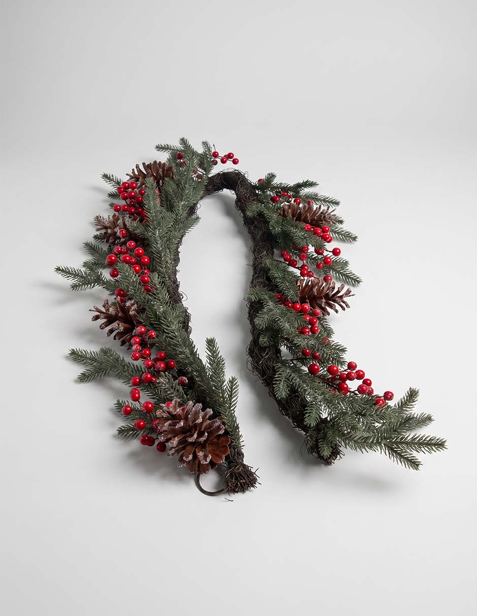 Guirnalda de pino con piñas y berries 182 cm