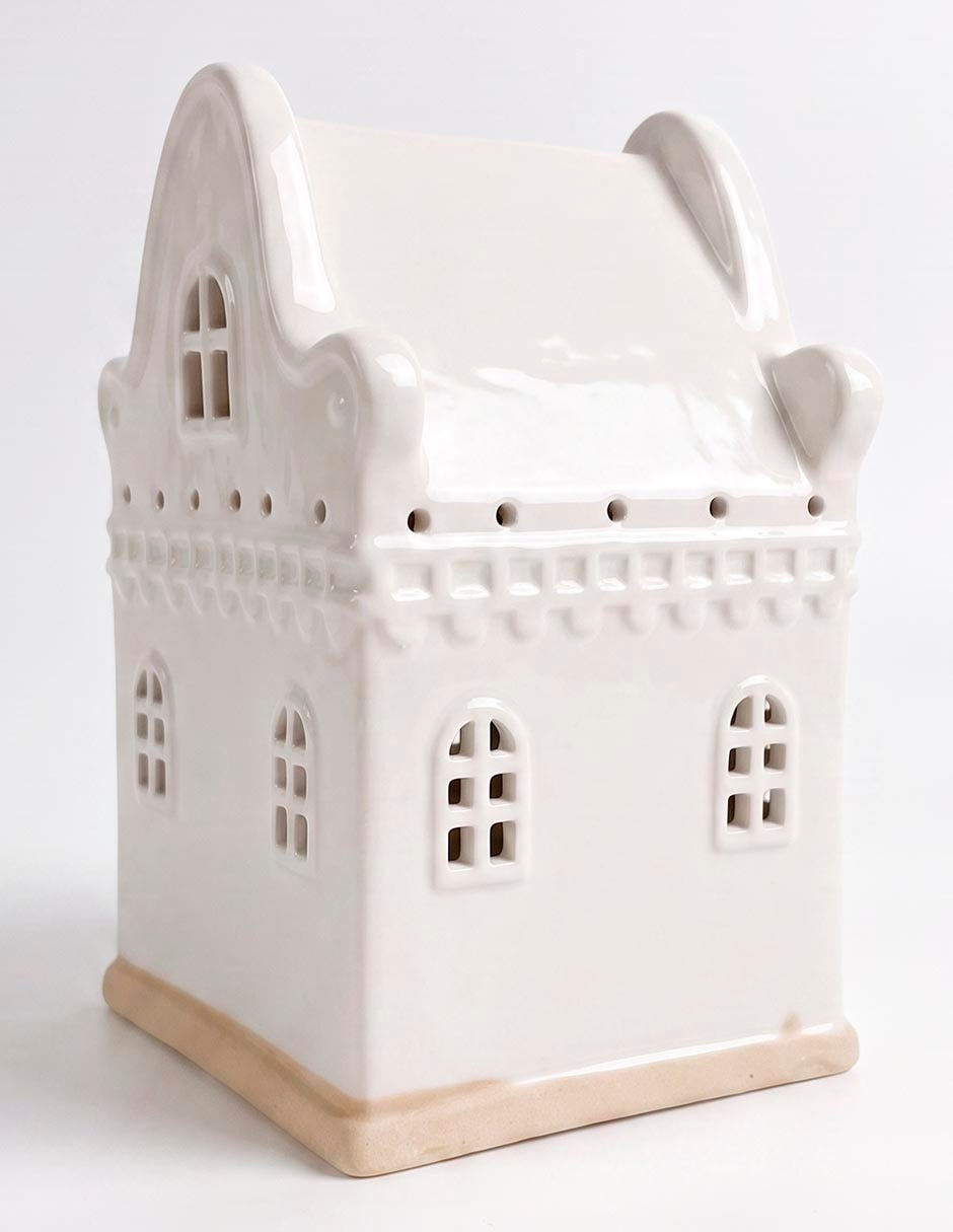 Figura decorativa navideña de casa 3