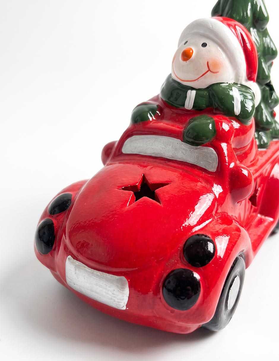Figura decorativa navideña de carrito de resina 2