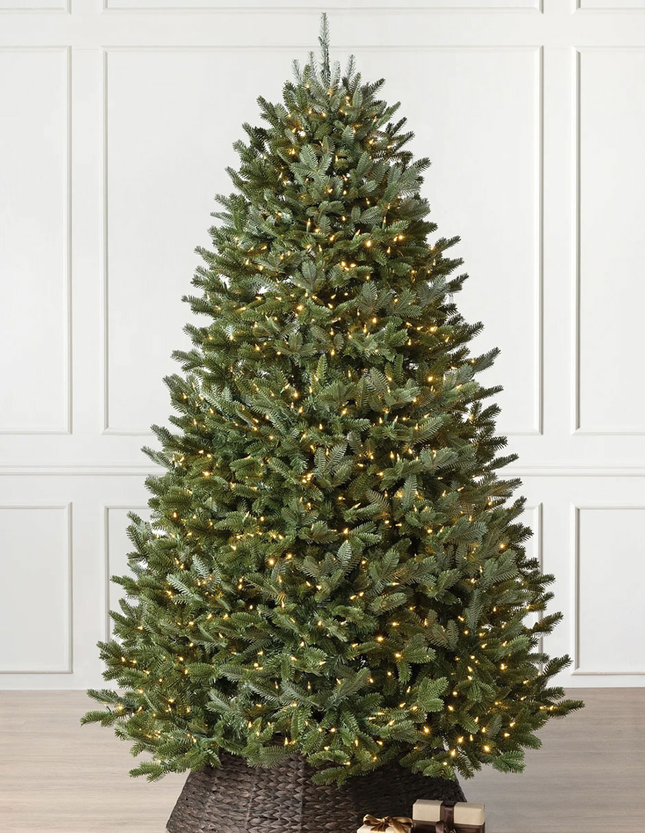 Árbol de navidad con 1100 luces