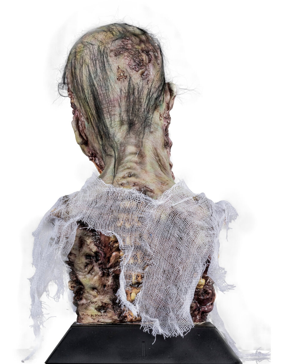 Figura decorativa de torso zombie estatua 6